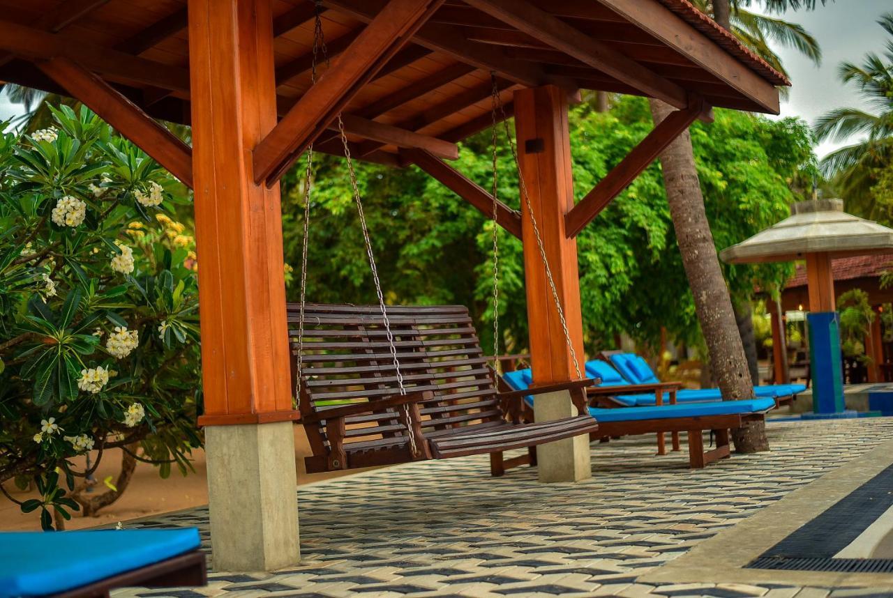 Horizon Kitesurfing Beach Resort Kalpitiya Bagian luar foto
